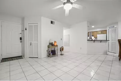 4690 Sussex Terrace #103, Orlando, FL 32811 - Photo 4