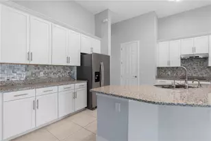 2320 Symphony Cir, Saint Cloud, FL 34771 - Photo 8