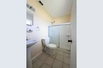 5425 Karen Court, Orlando, FL 32811 - Photo 6