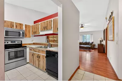 1047 W Samms Avenue, Port Orange, FL 32129 - Photo 2