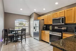 726 Oxford Dr, Davenport, FL 33897 - Photo 12