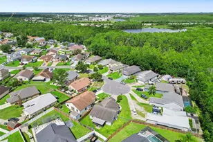 217 Olivewood Ct, Kissimmee, FL 34743 - Photo 18