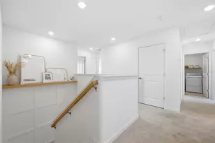 1017 Calico Pointe Cir, Groveland, FL 34736 - Photo 24