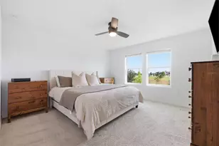 1017 Calico Pointe Cir, Groveland, FL 34736 - Photo 10