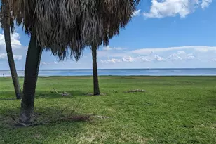 735 26th Ave S, Saint Petersburg, FL 33705 - Photo 22