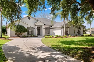 5809 Guenevere Ct, Saint Cloud, FL 34772 - Photo 2