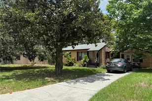 2429 S Elm Ave, Sanford, FL 32771 - Photo 2