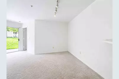 7270 Westpointe Boulevard #910, Orlando, FL 32835 - Photo 6