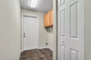 6822 Lassen Ave, New Port Richey, FL 34655 - Photo 16