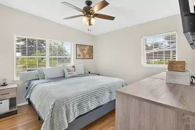 2512 Lake Wade Court, Orlando, FL 32806 - Photo 12