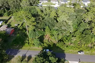 2057 8th Ave, Deland, FL 32724 - Photo 1