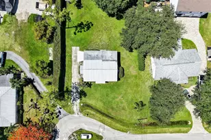 5211 Maple Ln, Naples, FL 34113 - Photo 30