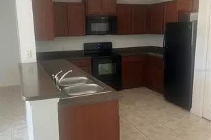 3510 Yacht Club Ct, Kissimmee, FL 34746 - Photo 4