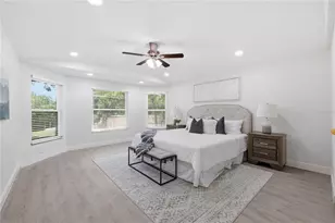 1915 E Mulberry Dr, Tampa, FL 33604 - Photo 16