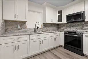 2412 Grandview Ave, Sanford, FL 32771 - Photo 10
