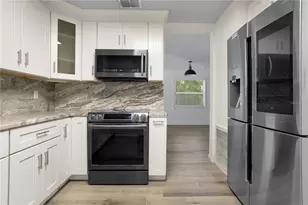 2412 Grandview Ave, Sanford, FL 32771 - Photo 8