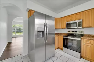 1101 Blufield Ave, Brandon, FL 33511 - Photo 10
