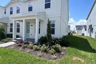 1876 Crowncrest Dr, Apopka, FL 32703 - Photo 2