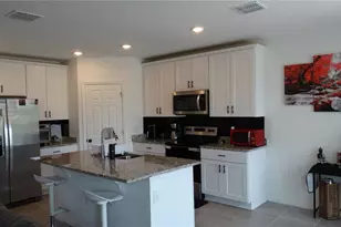 3138 Viceroy Ct, Kissimmee, FL 34759 - Photo 4