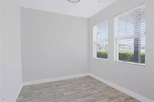 2233 E Kaley Ave, Orlando, FL 32806 - Photo 8