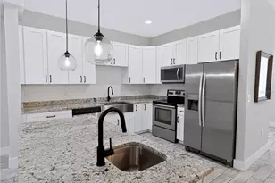 2233 E Kaley Ave, Orlando, FL 32806 - Photo 4