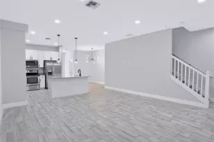 2233 E Kaley Ave, Orlando, FL 32806 - Photo 2