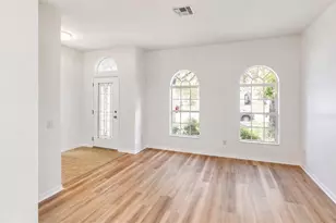 30612 Palmerston Pl, Wesley Chapel, FL 33545 - Photo 2