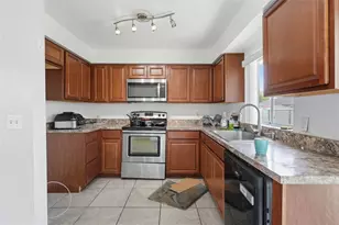 11340 Cardiff Dr, Orlando, FL 32837 - Photo 10