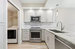 322 E Central Blvd, Orlando, FL 32801 - Photo 16