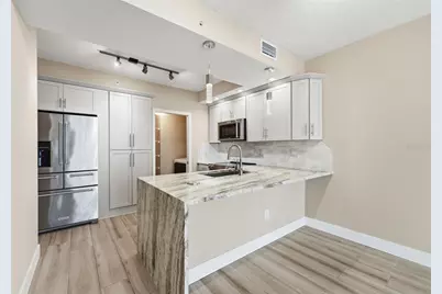 322 E Central Boulevard #912, Orlando, FL 32801 - Photo 12