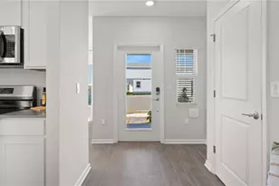 6571 Eastwood Cross Dr, Orlando, FL 32829 - Photo 4