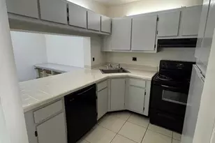 8203 Sun Spring Cir, Orlando, FL 32825 - Photo 10