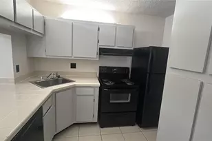 8203 Sun Spring Cir, Orlando, FL 32825 - Photo 6