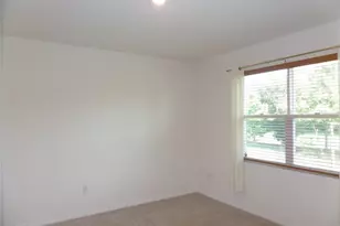 8051 Penrose Pl, Wildwood, FL 34785 - Photo 14