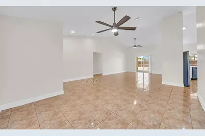 2910 Lotus Ct, Kissimmee, FL 34747 - Photo 4