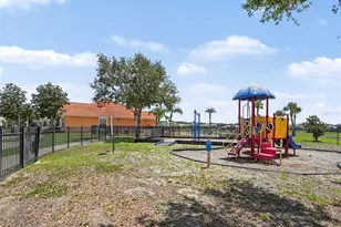 4701 Ruby Red Ln, Kissimmee, FL 34746 - Photo 36