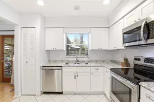 7806 Compass Dr, Orlando, FL 32810 - Photo 12