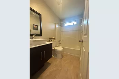 6738 Magnolia Pointe Circle, Orlando, FL 32810 - Photo 8