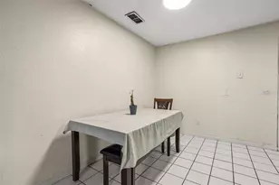 504 N Normandale Ave, Orlando, FL 32835 - Photo 10