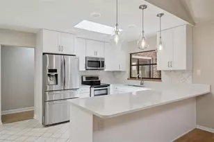 4334 N Landmark Dr, Orlando, FL 32817 - Photo 16