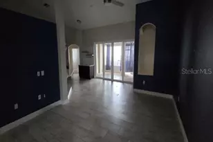 4528 River Close Blvd, Valrico, FL 33596 - Photo 4