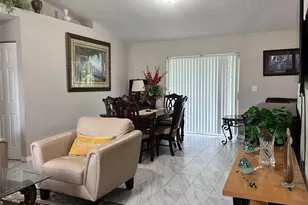 1021 Embrun Ct, Kissimmee, FL 34759 - Photo 10