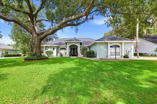 6636 Royal Forest Dr, Lakeland, FL 33811 - Photo 2