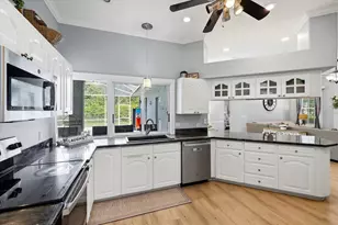 6636 Royal Forest Dr, Lakeland, FL 33811 - Photo 8