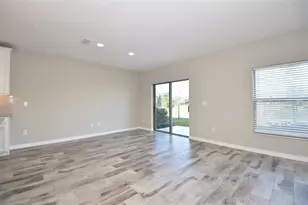 12163 Water Poppy Ct, Orlando, FL 32828 - Photo 4