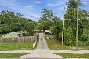 8095 Rose Ave, Orlando, FL 32810 - Photo 16