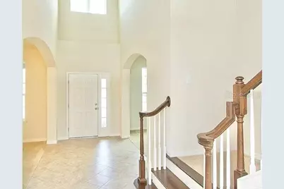 2103 Candlenut Circle, Apopka, FL 32712 - Photo 2
