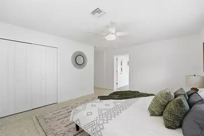 424 Lakeshore Boulevard, Kissimmee, FL 34741 - Photo 18