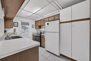 260 E Lauren Ct, Merritt Island, FL 32952 - Photo 10