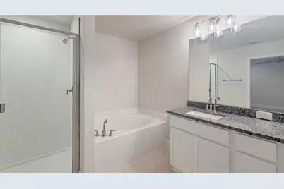 7727 Bent Tree Loop, Saint Cloud, FL 34771 - Photo 4